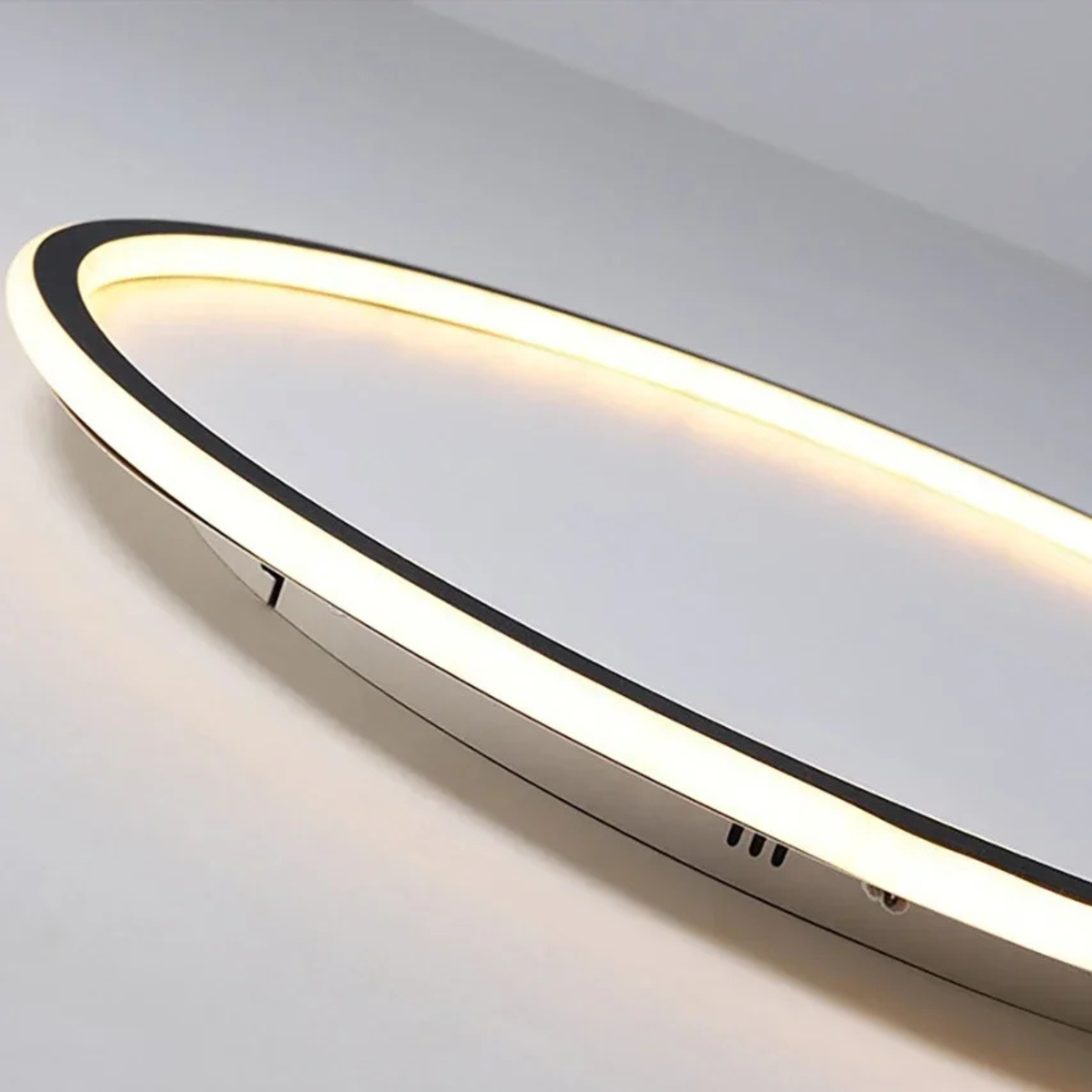 Elara | Round LED Flush Mount Ceiling Light for Contemporary Interiors