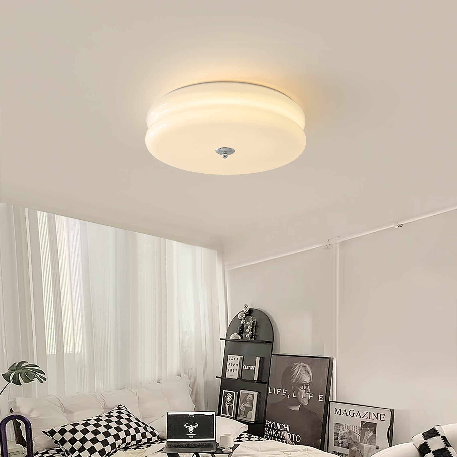 Flush-Mount Ceiling Light in Vintage Finish | Timeless Ambient Glow for Any Room