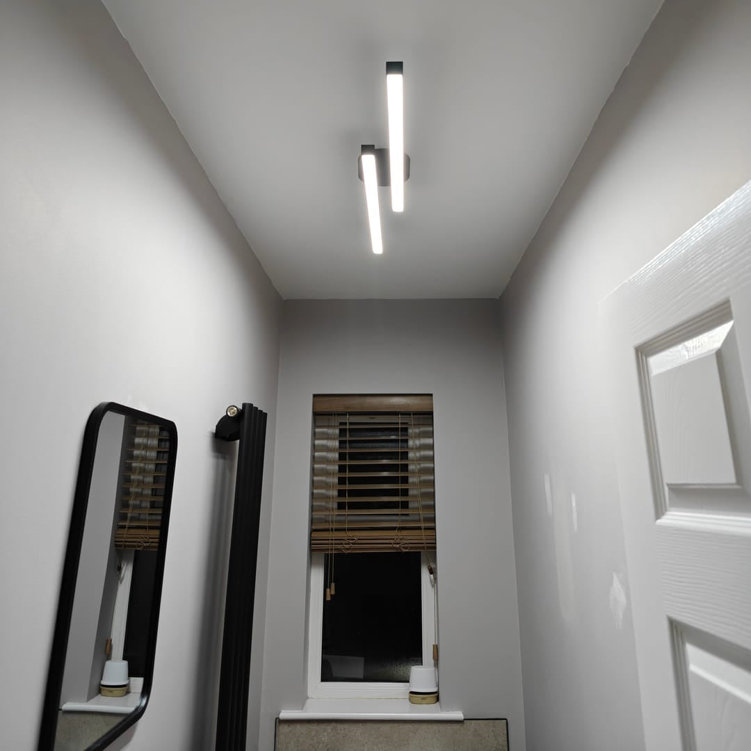 AuroraGlow | Flush-Mount LED Ceiling Light With Adjustable Color Temperature for Living Rooms and Hallways