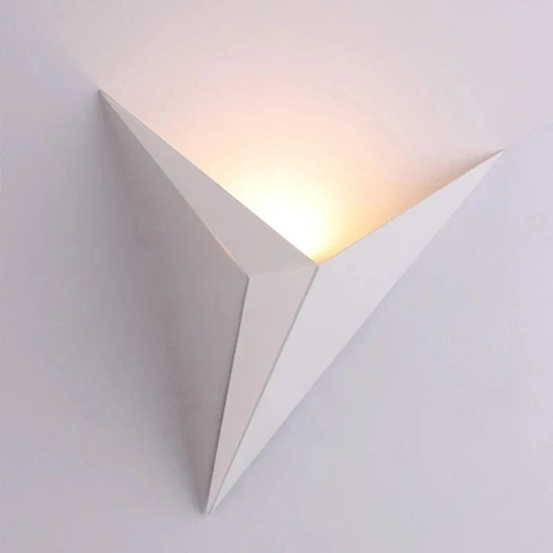 Varen | Triangular LED Wall Sconce for Living Room or Hallway