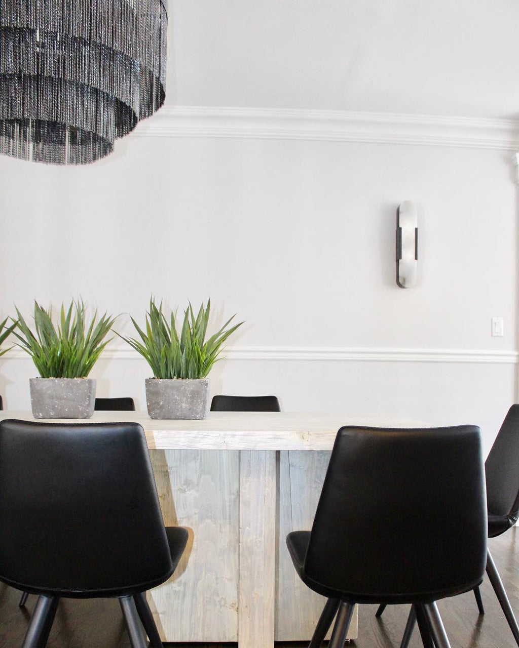 Lunera Oval LED Wall Sconce for Living Room or Hallway With 3 Light Modes