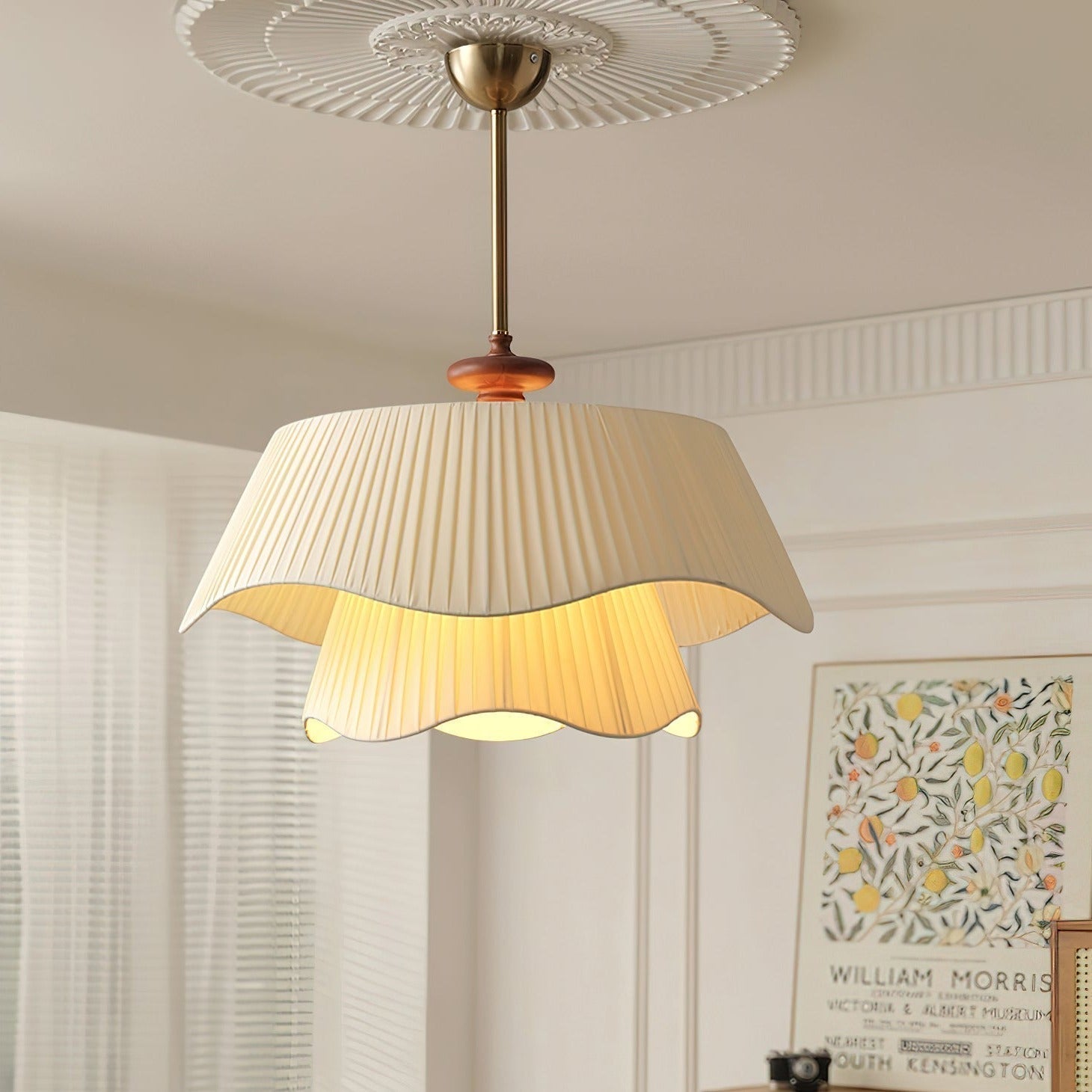 Lunera | Ceiling Pendant Light With Glass Shade For Kitchens And Living Rooms